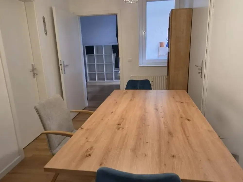 Stylish, Fully Furnished 2.5-Room Apartment with Terrace and Garden in Hamburg-Lokstedt