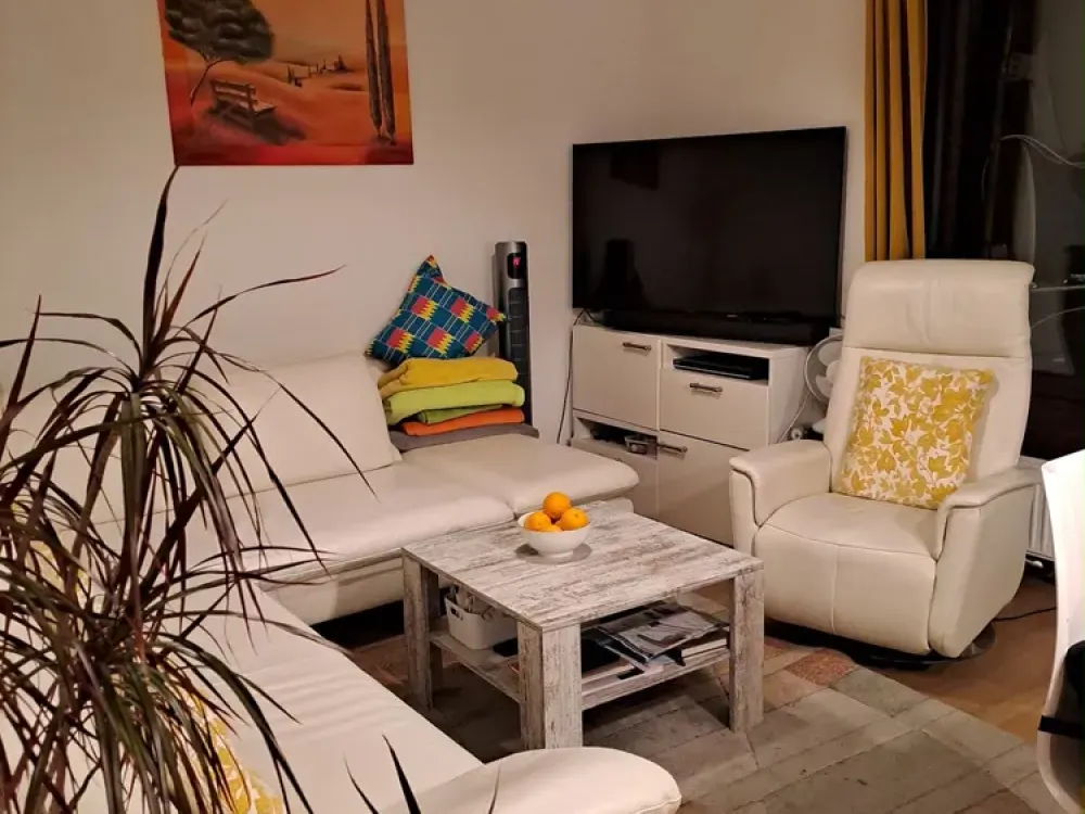 Practical 3-Room Apartment with Balcony in Langenhagen