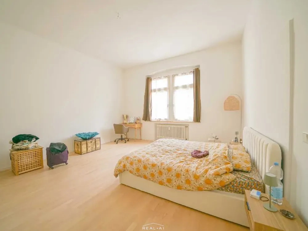 Stilvolle 3-Zimmer-Altbauwohnung in zentraler Lage von Pempelfort mit EBK