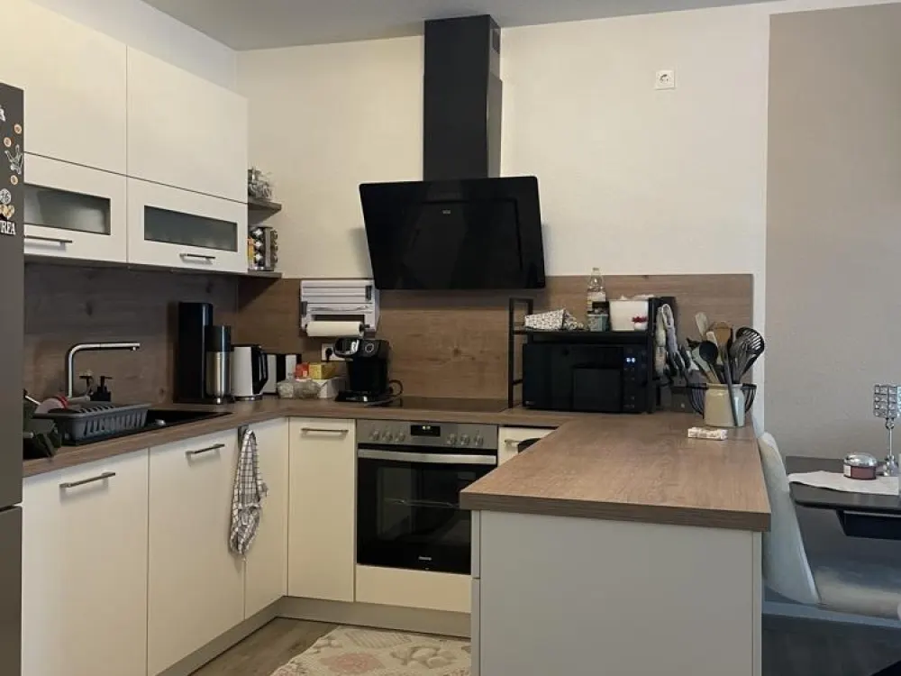 Attractive Upper Floor Apartment with Balcony for Rent