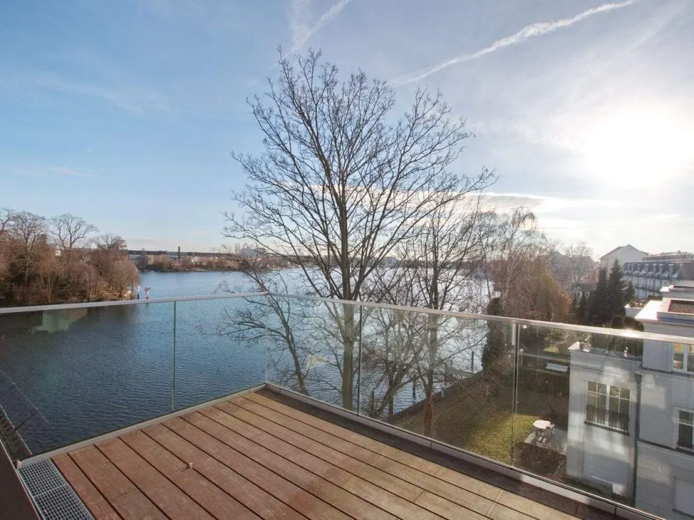 Dahme & König - Penthouse in direkter Wasserlage und Blick auf die Schlossinsel