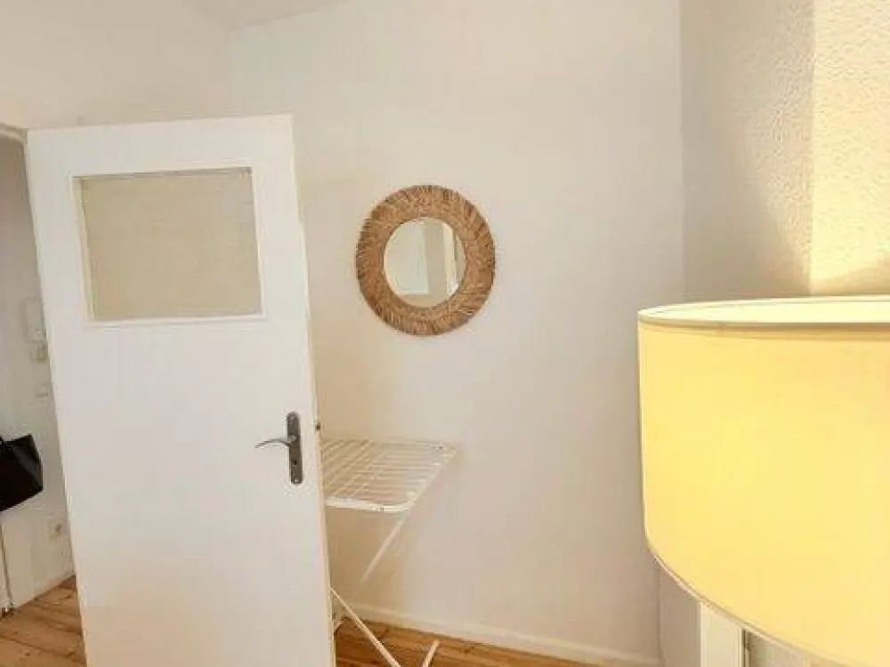 1 room apatment central place