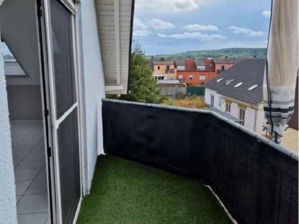 Quiet 3-Room Apartment with Parking Space, Balcony, Guest WC in Völklingen/Heidstock