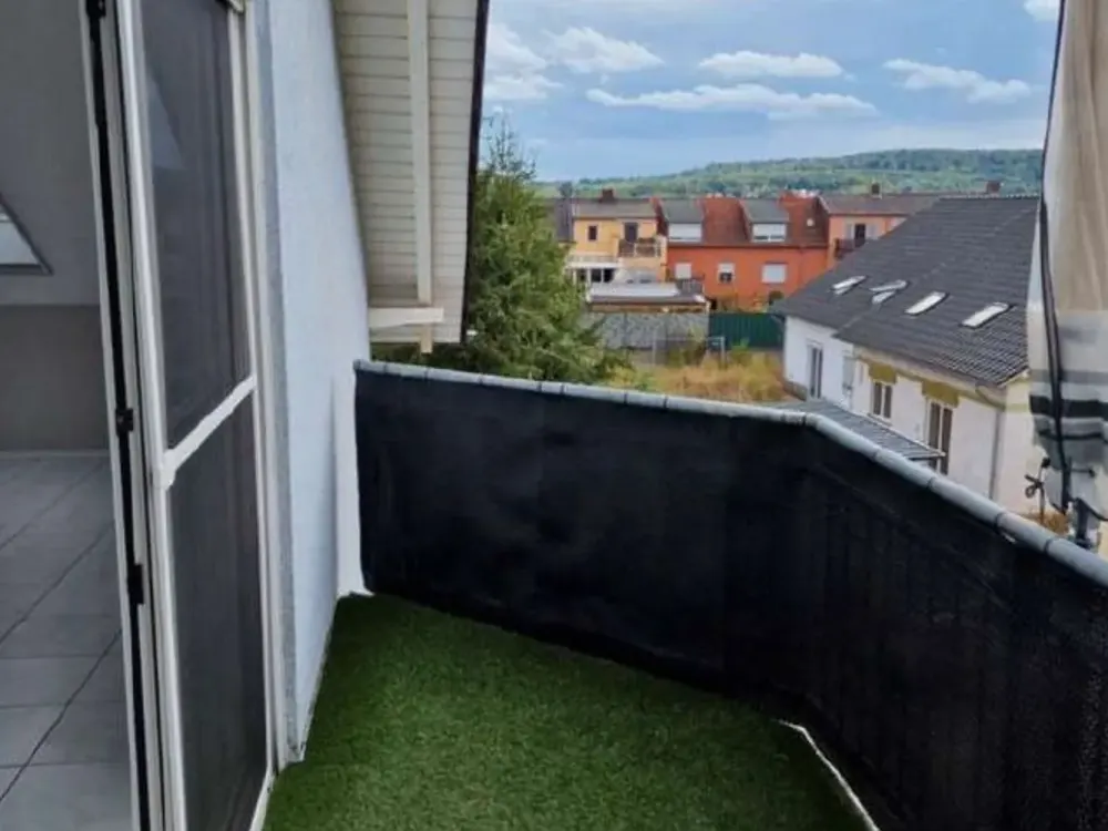 Quiet 3-Room Apartment with Parking Space, Balcony, Guest WC in Völklingen/Heidstock