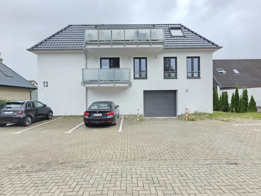 Traumhafte Erdgeschosswohnung mit Garten, Terrasse, 3 Zimmern und 2 Stellplätzen in Stuhr!