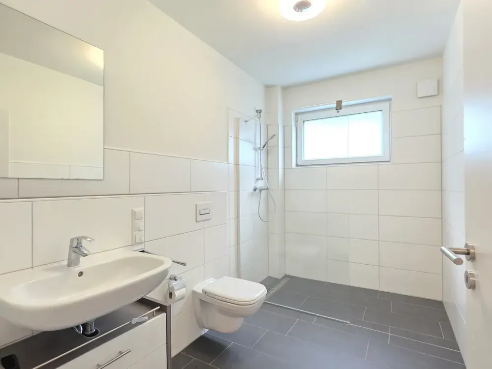 Traumhafte Erdgeschosswohnung mit Garten, Terrasse, 3 Zimmern und 2 Stellplätzen in Stuhr!
