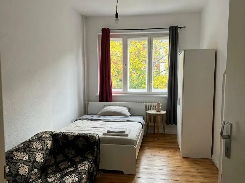 2 room apartment for sublet (2-3months) ohne Anmeldung