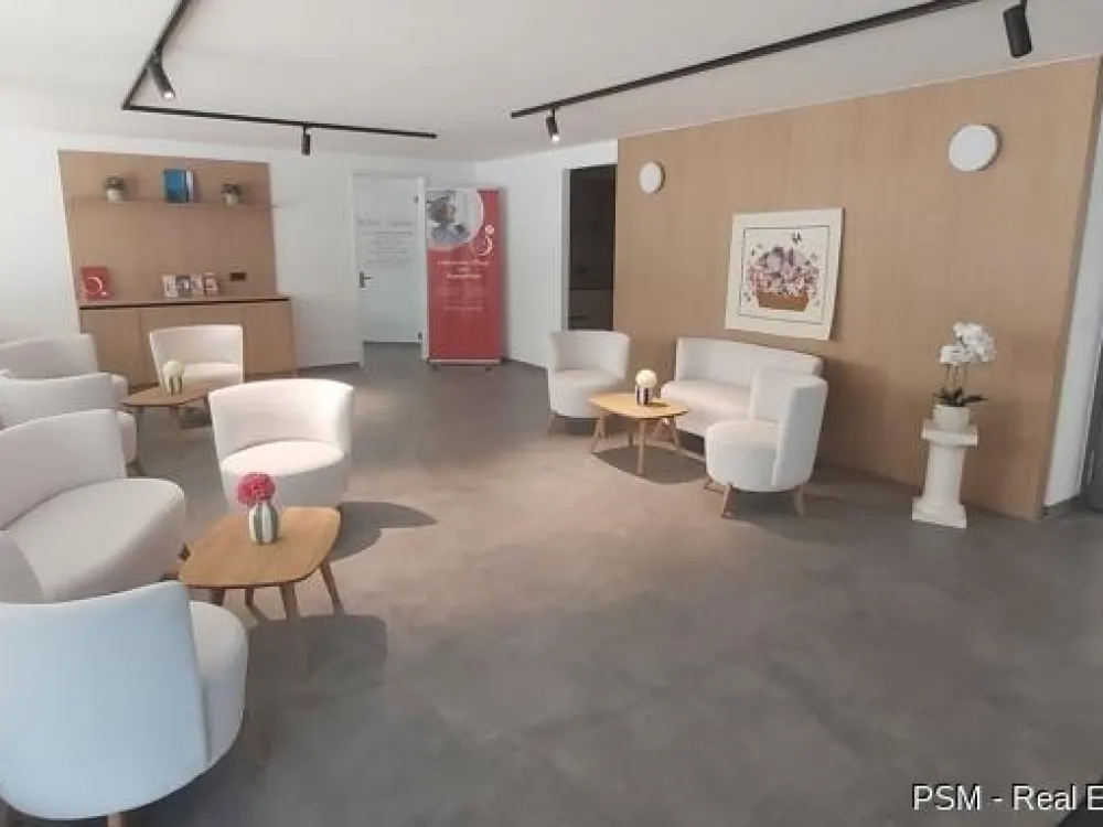 Exklusive 2-Zimmer-Wohnung mit Terrasse, Garten und EBK in Bestlage von Hofheim (Seniorenresidenz)