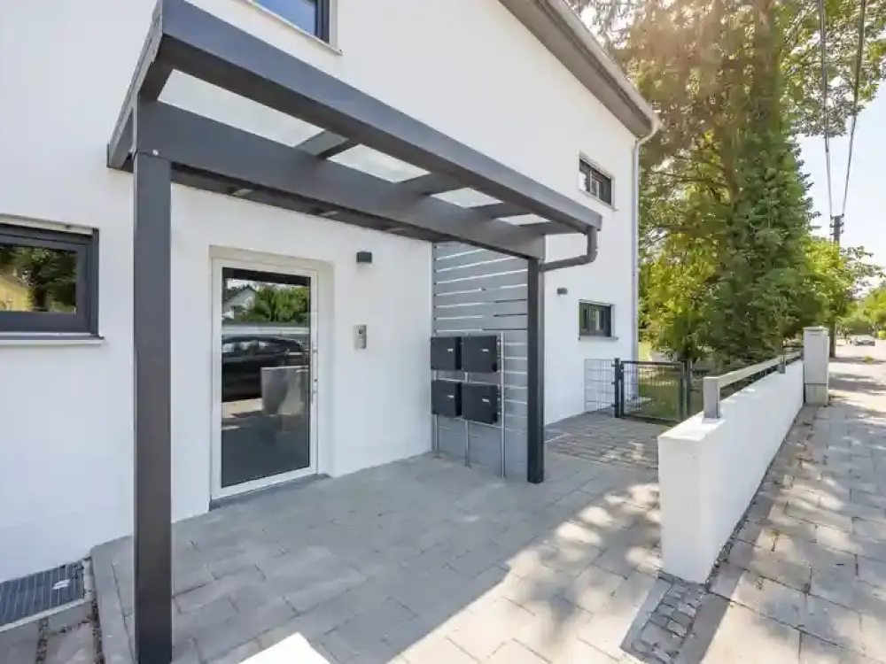 Erdgeschosswohnung mit eigenem Garten in Gröbenzell zu vermieten