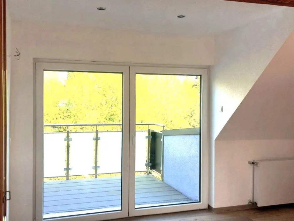 Klimatisierte und gehobene DG-Wohnung in Recklinghausen-Ost