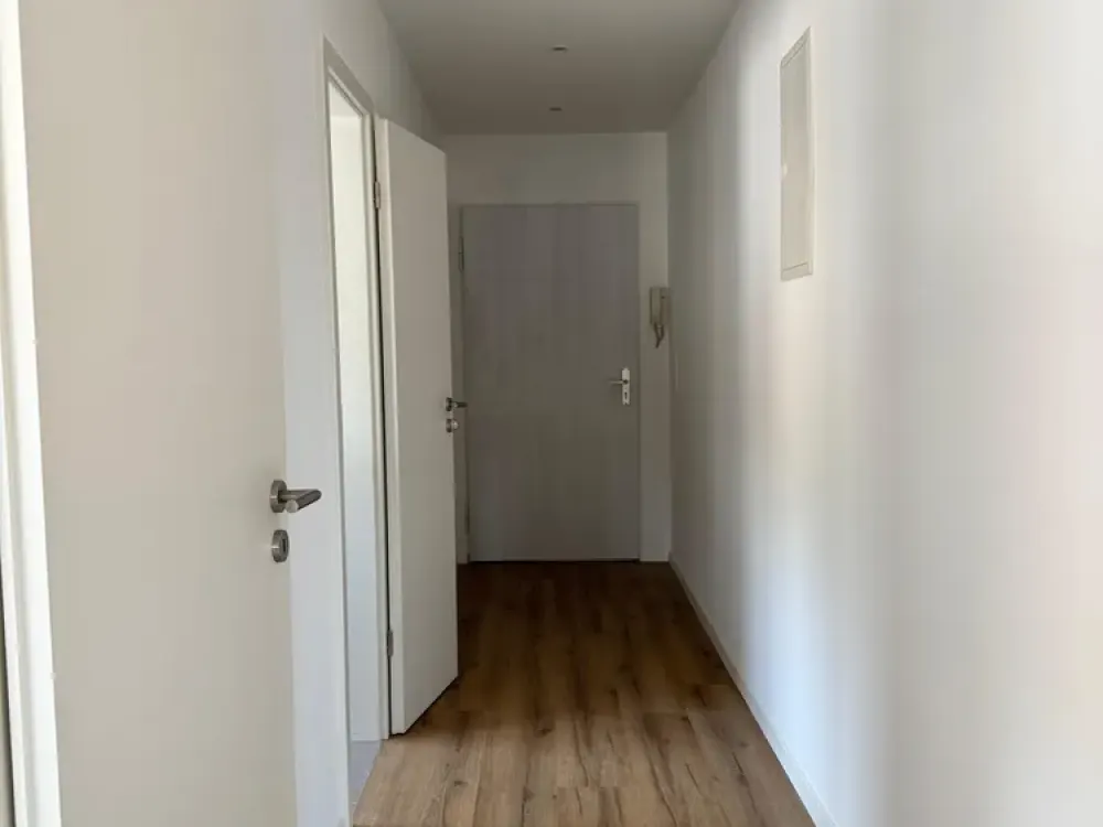 Wunderschöne 3-Zimmer-Wohnung (Esslingen/Mettingen) mit Blick auf die Weinberge