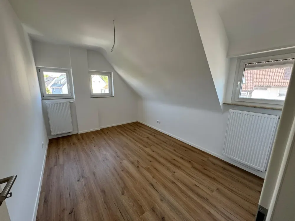 Wunderschöne 3-Zimmer-Wohnung (Esslingen/Mettingen) mit Blick auf die Weinberge