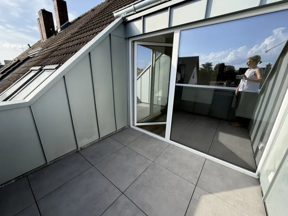 Erstbezug nach Modernisierung - helle 3-4 Zimmer Maisonettewohnung!