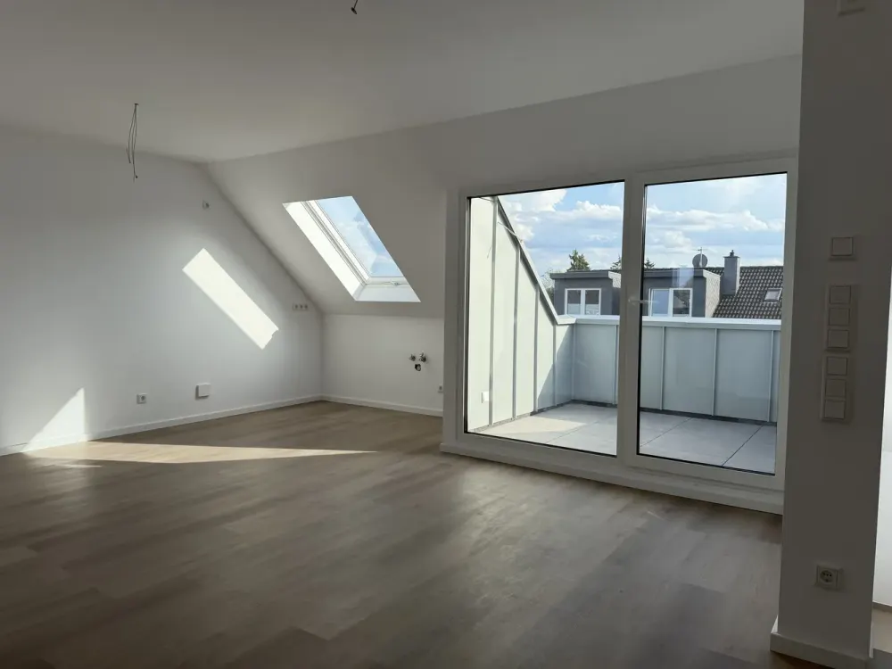 Erstbezug nach Modernisierung - helle 3-4 Zimmer Maisonettewohnung!