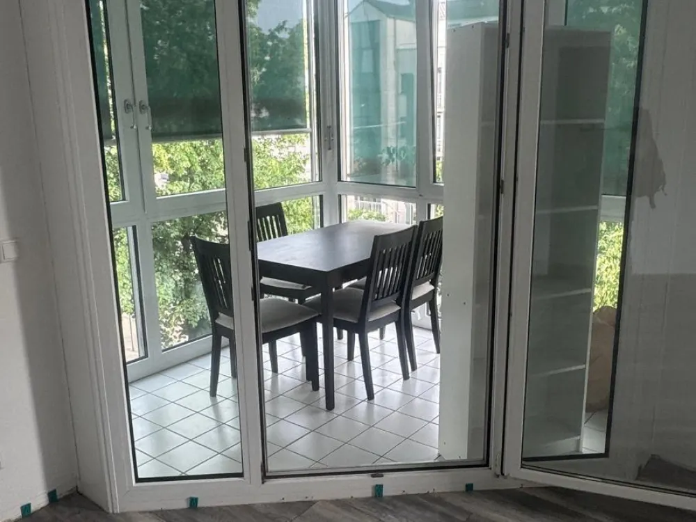 Top Wohnung voll möbliert in benrather Schlossallee zu vermieten