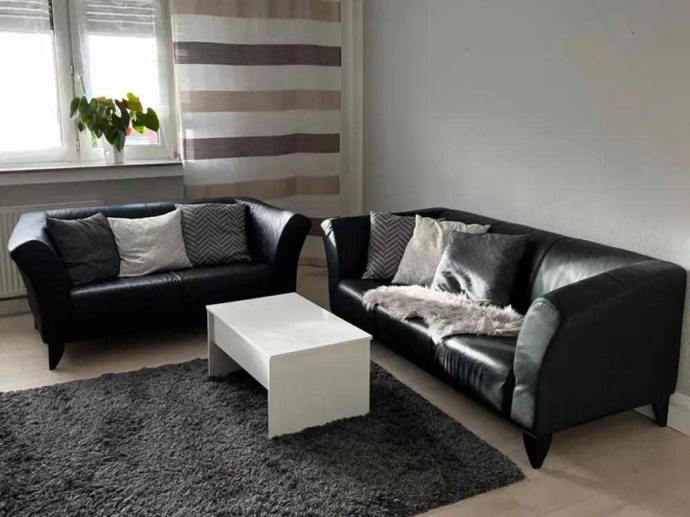 Wohnung in verkehrsberuhigter Lage in Stadtnähe im DG ohne Balkon