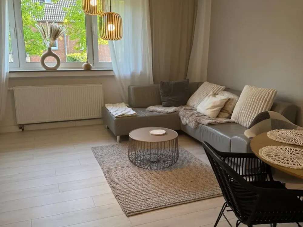 Wohnung in verkehrsberuhigter Lage in Stadtnähe im DG ohne Balkon