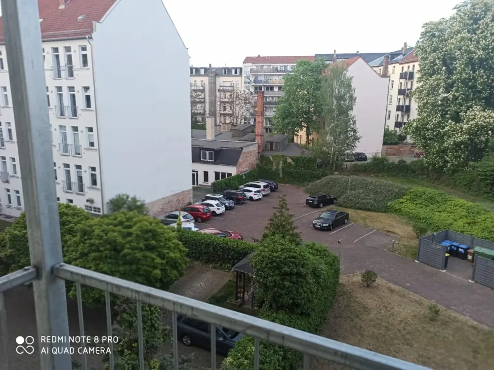 Newly renovated!!! 2-room apartment with balcony, fitted kitchen and washing machine. Also for STUDENTS