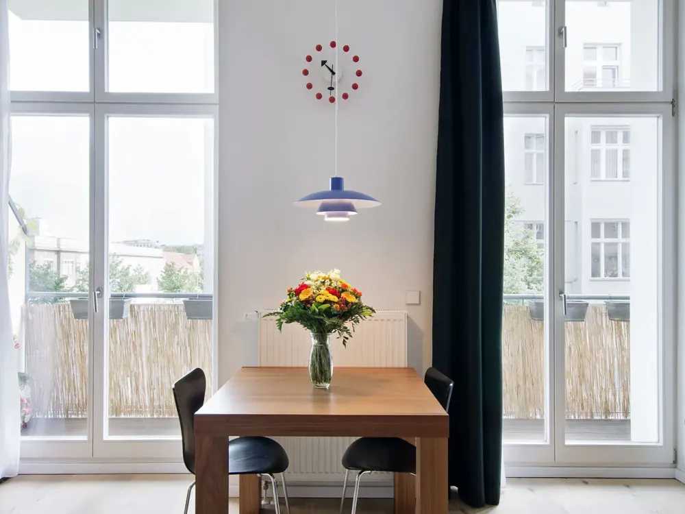 Stilvolle 2-Zimmer-Wohnung mit 2 Balkonen in Mitte