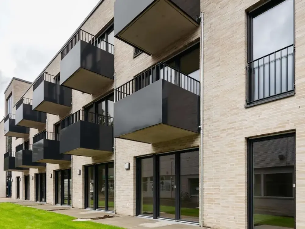 Neugründung einer 3er WG? 4 Zimmer Wohnung mit Garten!