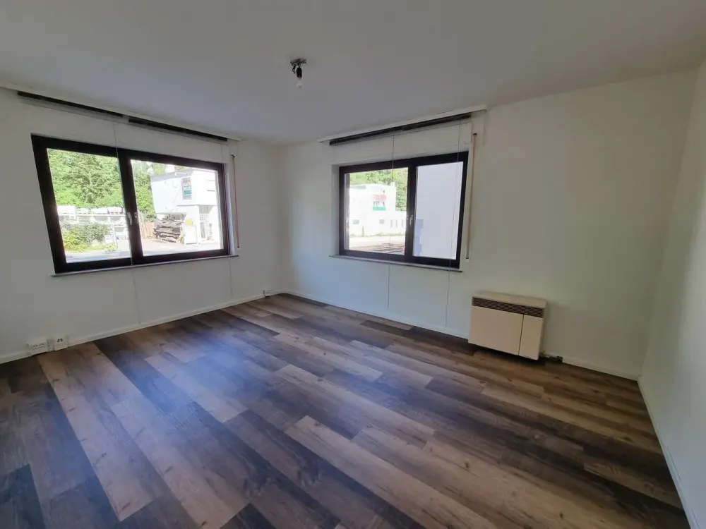 Frisch sanierte 3-Zi.-Wohnung mit EBK