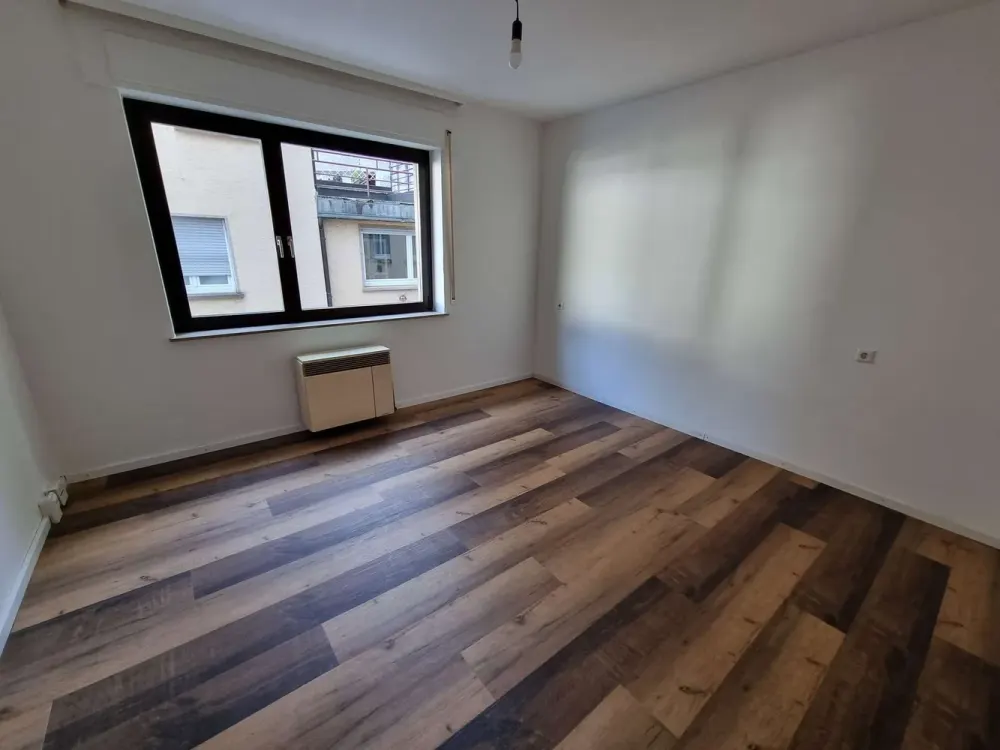 Frisch sanierte 3-Zi.-Wohnung mit EBK
