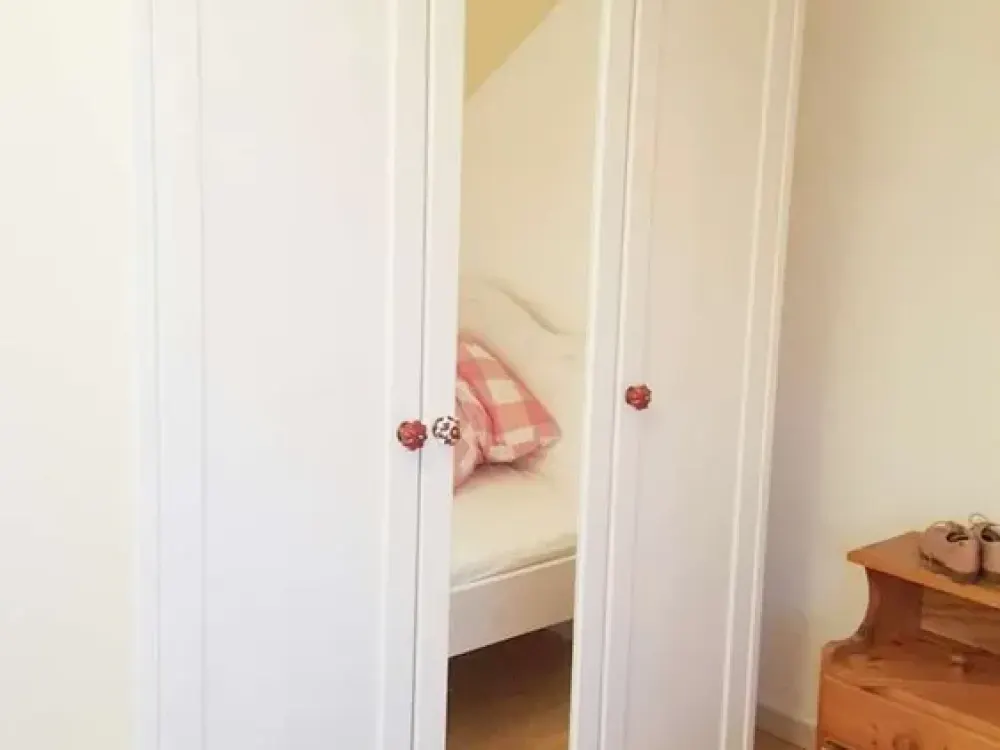 Schöne 2 Zimmer Dachgeschosswohnung im Zooviertel zu vermieten.