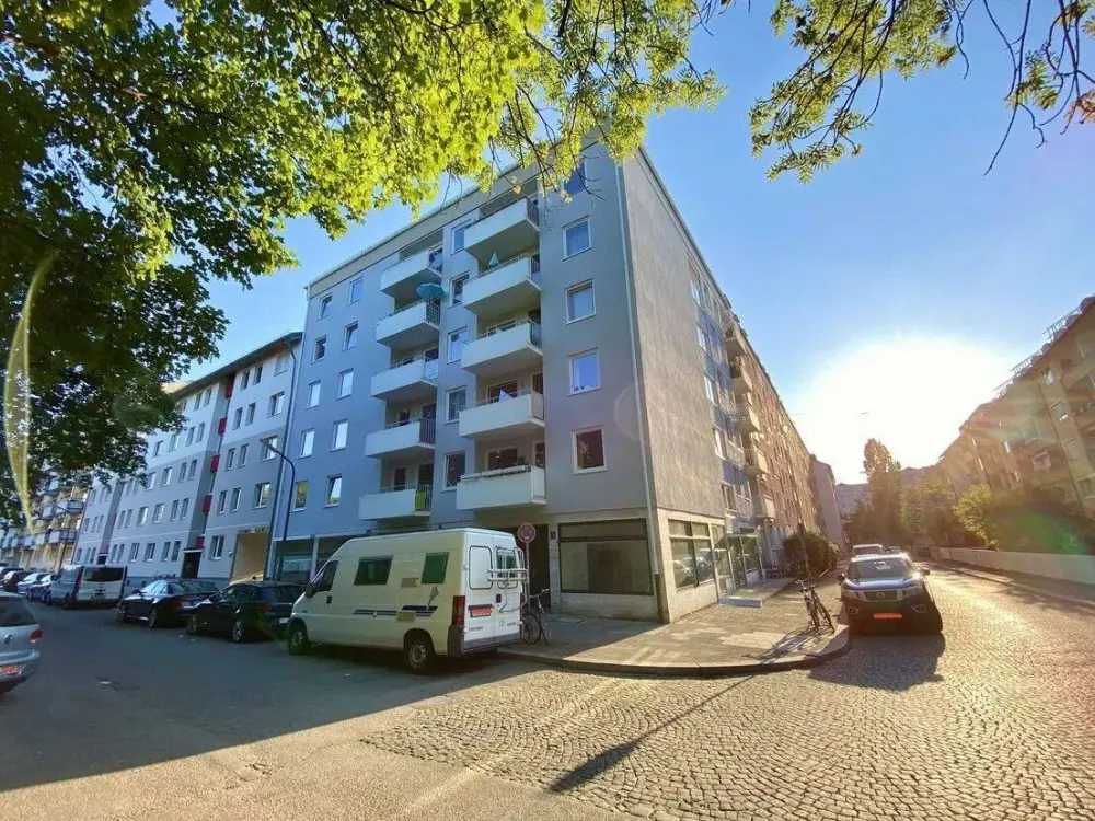 * 1,5 Zimmer * Balkon * direkt am Westpark
