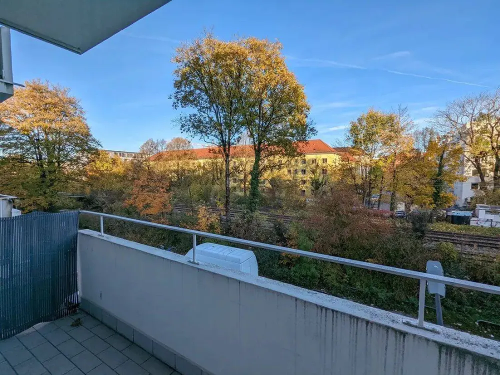 * 1,5 Zimmer * Balkon * direkt am Westpark