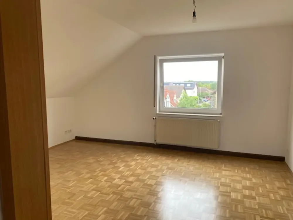 2-Zimmer-Dachgeschosswohnung in Kelsterbach