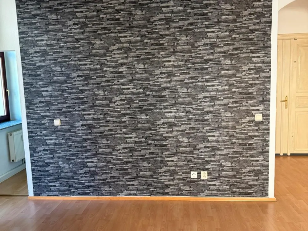 Schöne helle 2 Raumwohnung, EBK,teilmöbliert,Balkon von privat