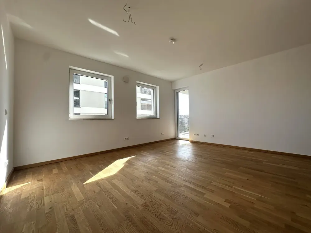 Moderne 5-Zimmer-Wohnung mit Balkon und EBK in Plagwitz