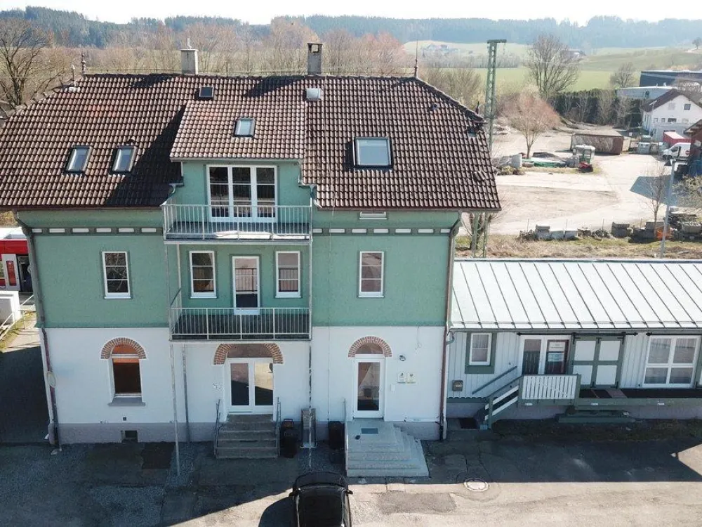 Großzügige 4,5-Zimmer-Dachgeschosswohnung mit Balkon
