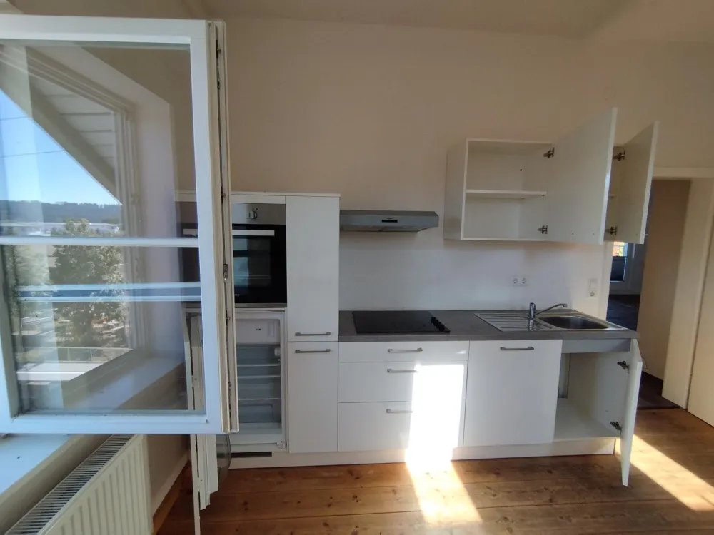 Großzügige 4,5-Zimmer-Dachgeschosswohnung mit Balkon