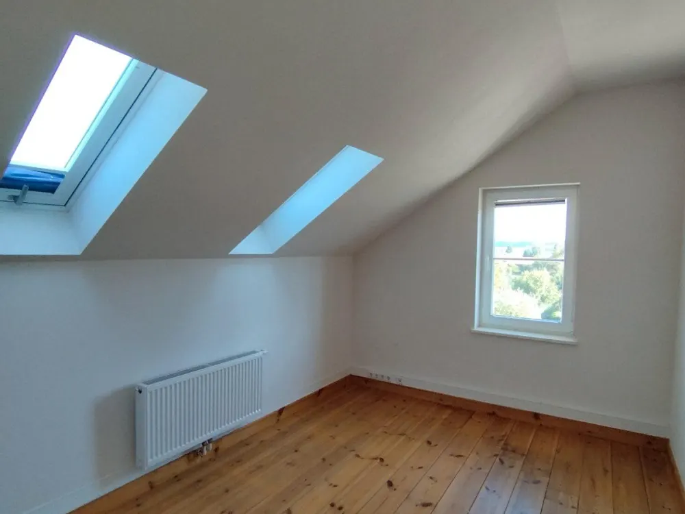 Großzügige 4,5-Zimmer-Dachgeschosswohnung mit Balkon