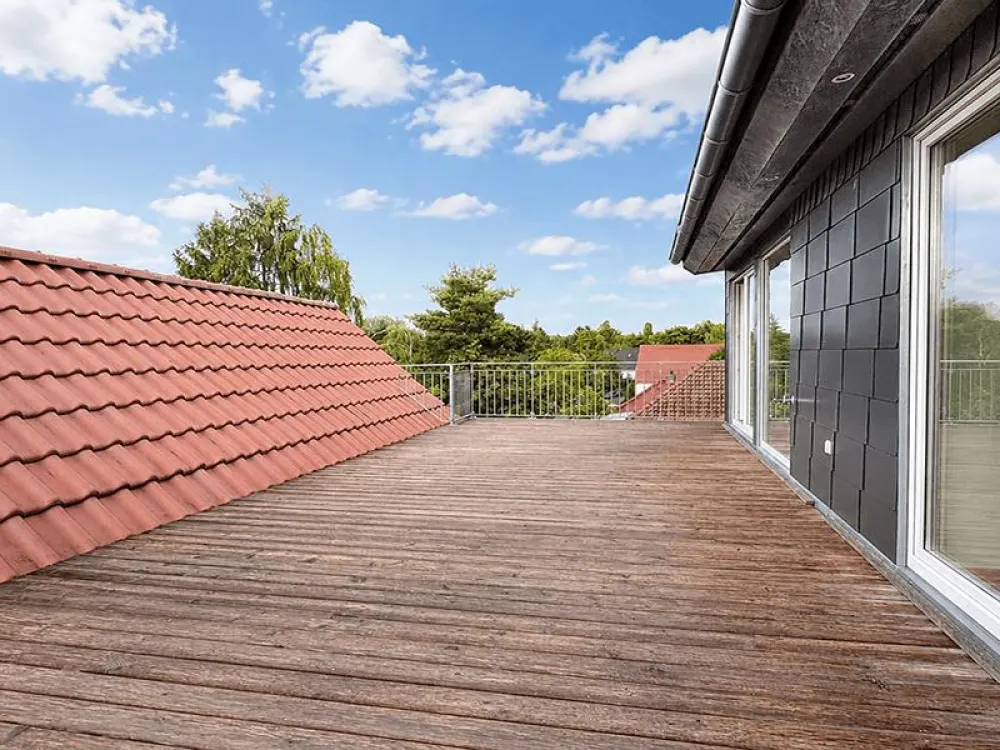 Moderne 3 Zimmer Maisonettewohnung mit Dachterrasse