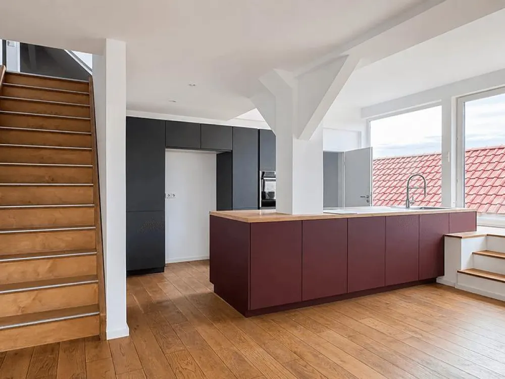 Moderne 3 Zimmer Maisonettewohnung mit Dachterrasse