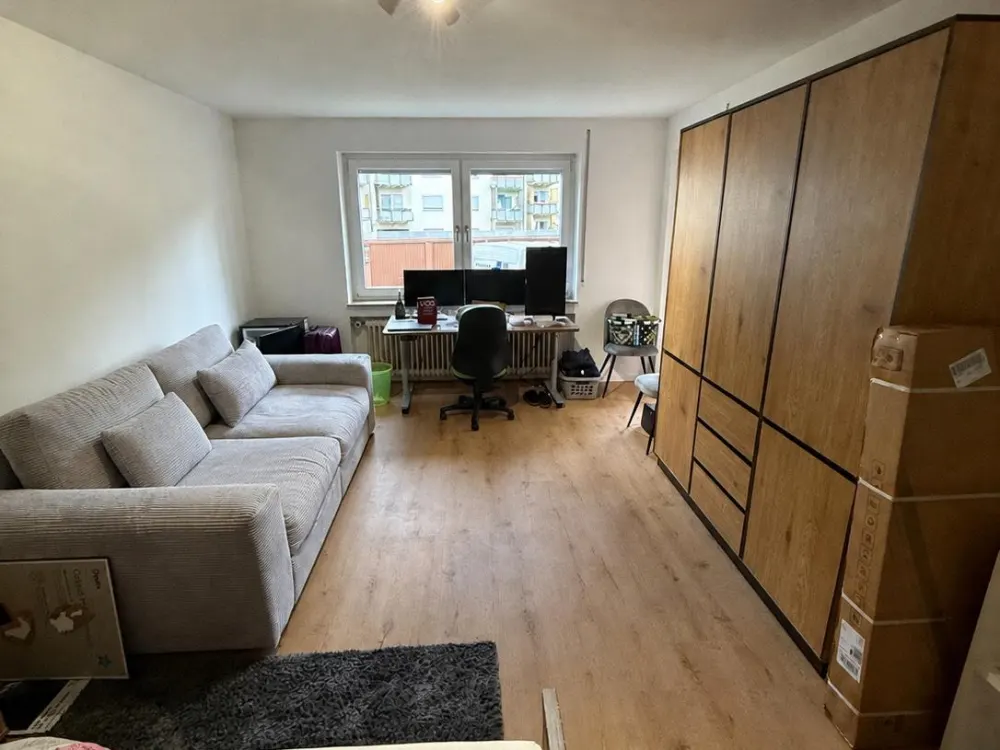 22 qm Zimmer in Studenten 3er-WG Nürnberg mit Balkon zu vermieten