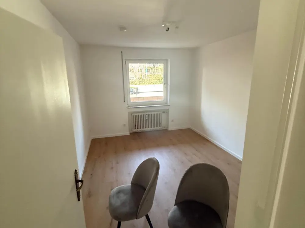 22 qm Zimmer in Studenten 3er-WG Nürnberg mit Balkon zu vermieten