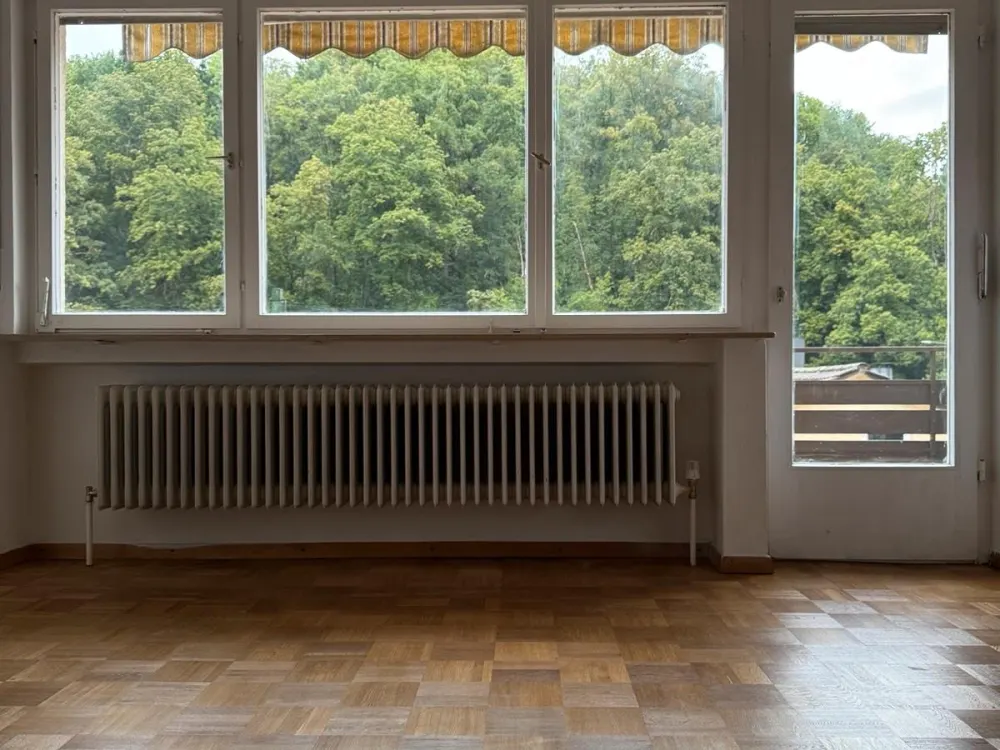 Familienfreundliche 4,5-Zimmer-Wohnung mit Balkon in Stuttgart