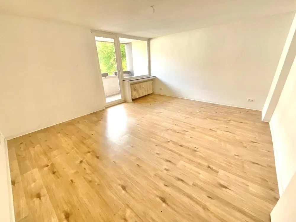 Schöne 1 Zimmerwohnung mit Balkon