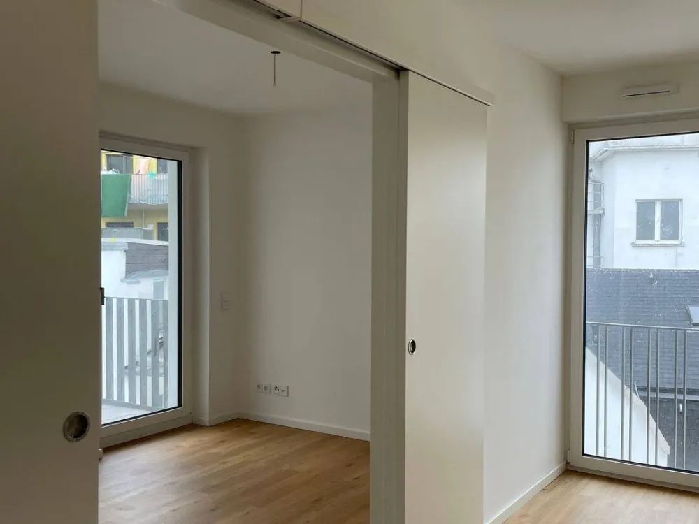 Moderne 3-Zimmer Terrassenwohnung in Frankfurt am Main mit Sky-Line Blick