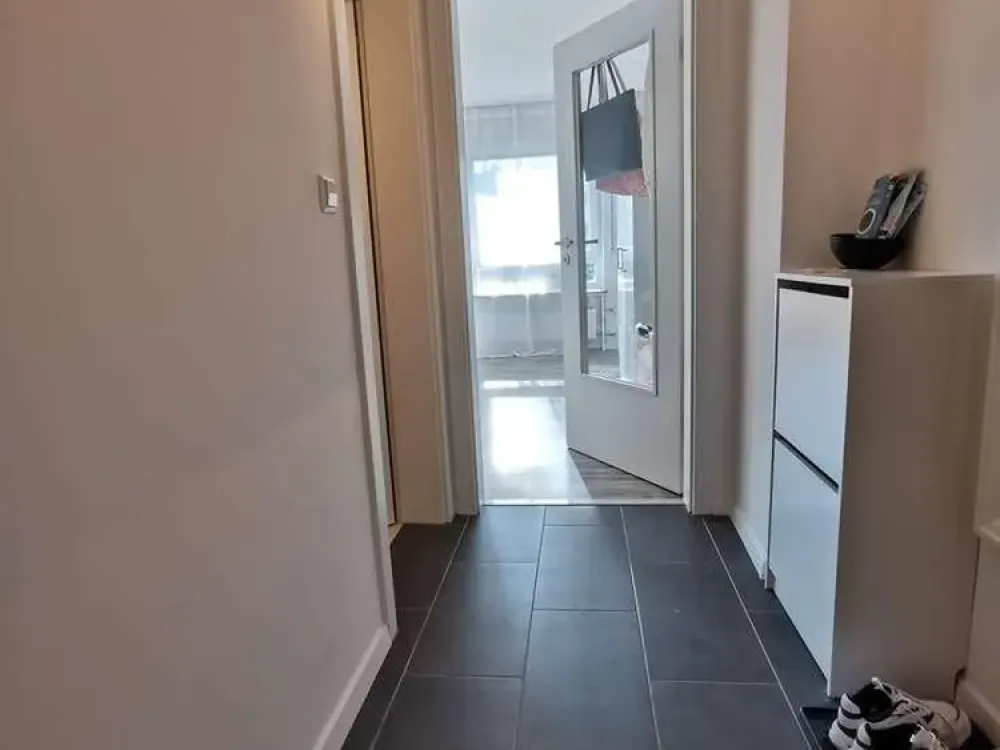 1 Zimmer Wohnung - Renoviert und liebevoll eingerichtet