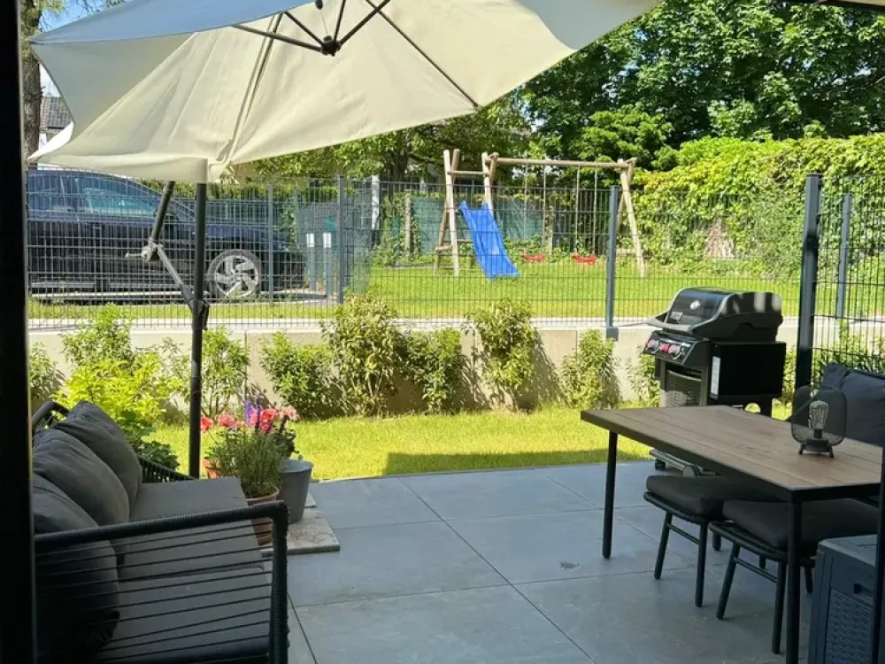 Bright 2.5-Room Apartment with Open Living/Kitchen Area, Beautiful Terrace. Near Recreational Area Königsforst
