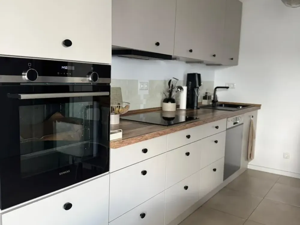 Bright 2.5-Room Apartment with Open Living/Kitchen Area, Beautiful Terrace. Near Recreational Area Königsforst