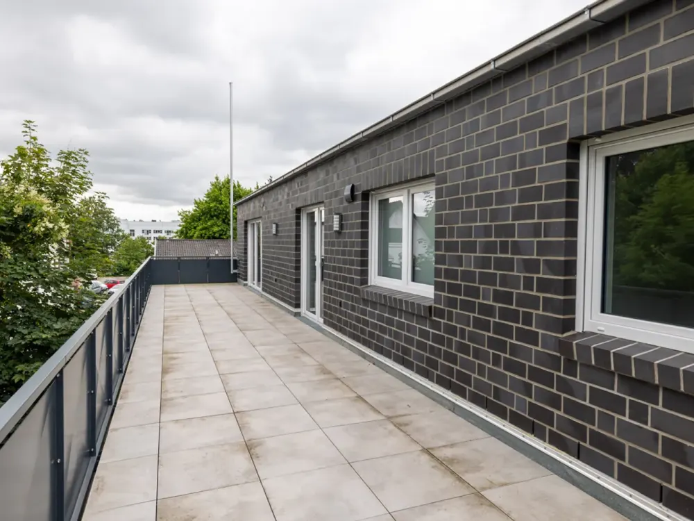 *** NEUBAU ERSTBEZUG - PENTHOUSE in der CITY - KfW40 - PERSONENAUFZUG - große DACHTERRASSE ***