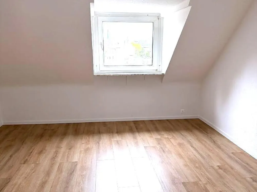 Frisch gemacht für Ihren Einzug / Freshly prepared for your move-in.