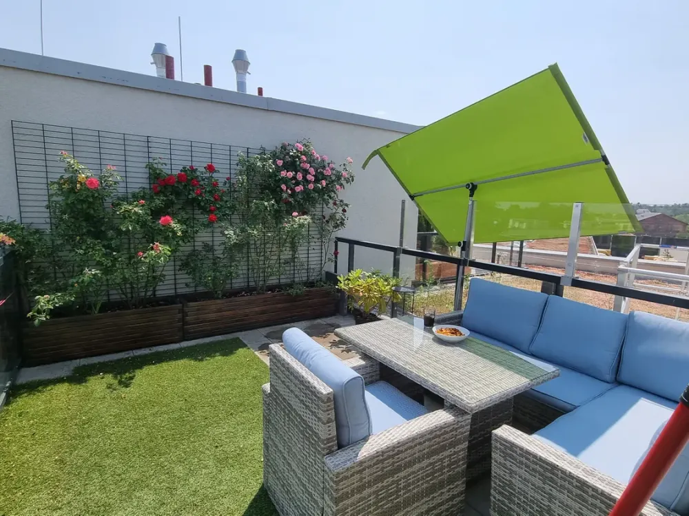 Luxuriöse 4-Zimmer Dachterrassenwohnung mit Alpenblick