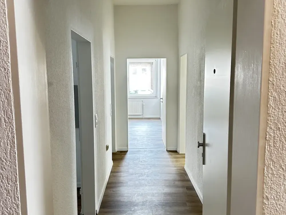 Spacious 4-Room Apartment - Newly Renovated
