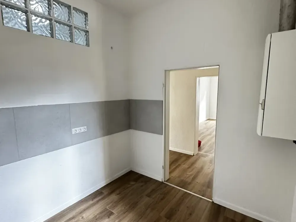 Spacious 4-Room Apartment - Newly Renovated